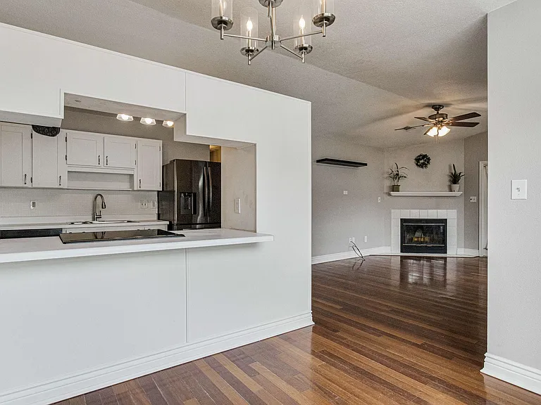 3420 Riverside Dr — Photo 24