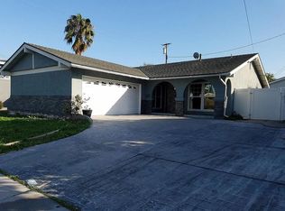 266 E 213th St, Carson, CA 90745