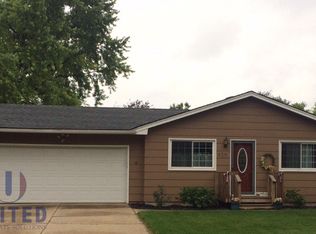 428 E 27th St, South Sioux City, NE 68776