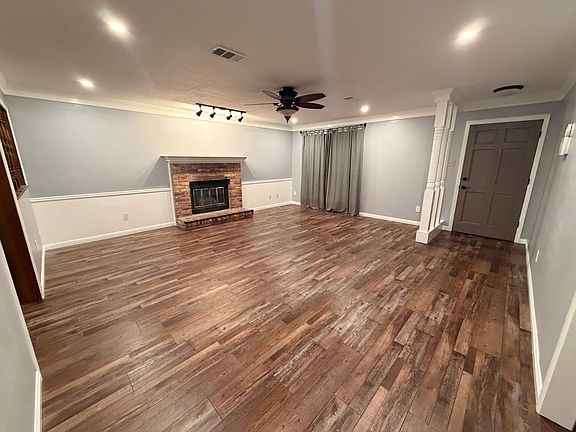 4th image of 11504 Orbit Rd