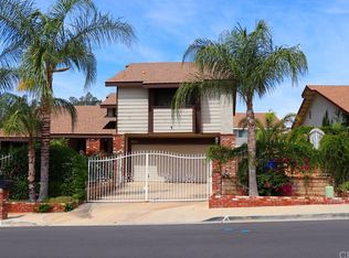 5853 Moonridge Dr, Riverside, CA 92509