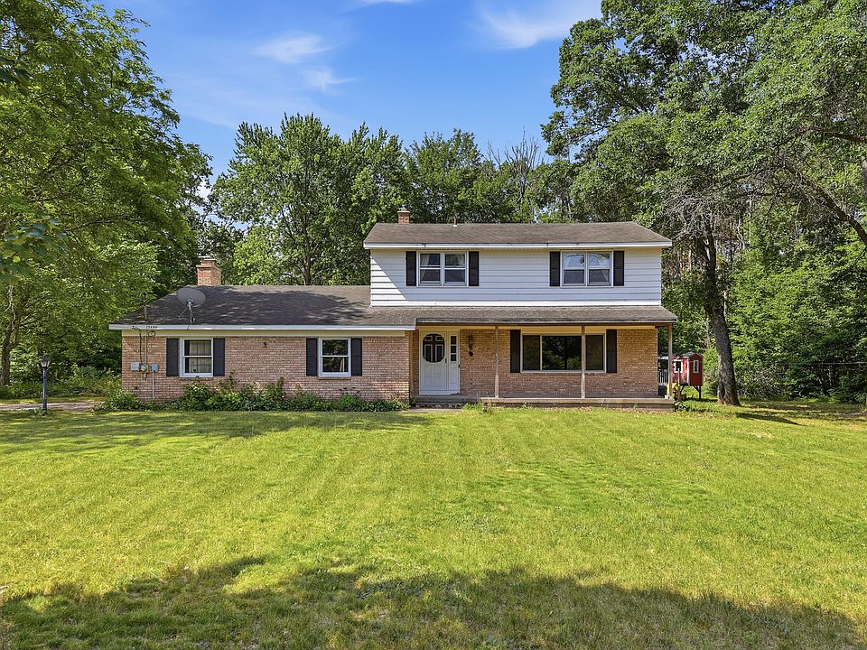 1st image of 17480 Valley Dr