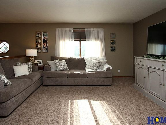 4th image of 1853 W Apricot Ln
