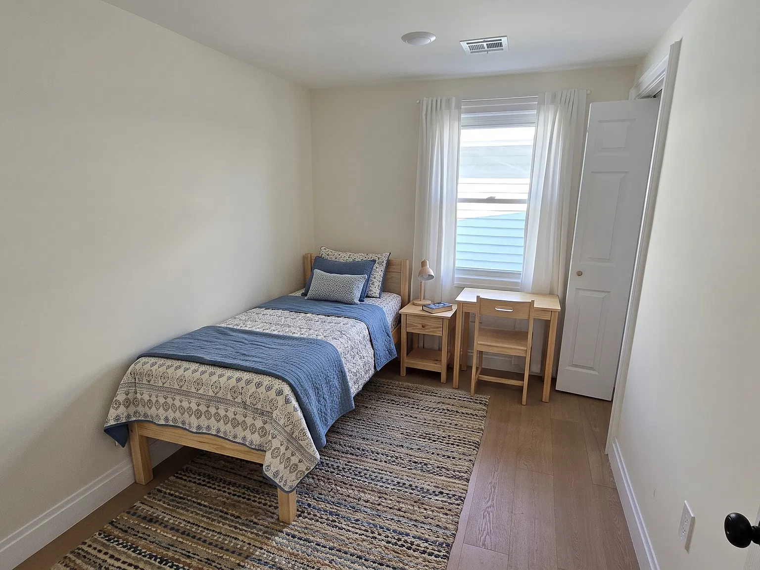 3 bed, 1500 sqft, $3,600 — Photo 4
