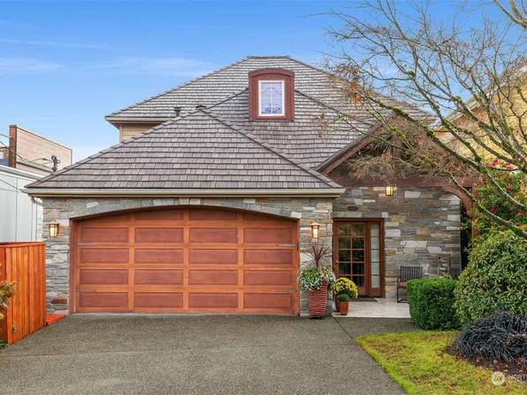 1120 33rd Avenue S, Seattle, WA 98144