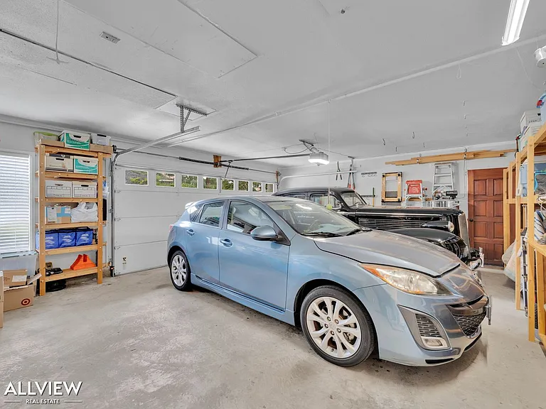 17547 Devereux Rd — Photo 30