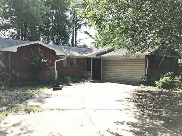 1st image of 7 Hagan Dr