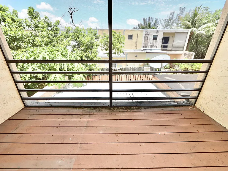 5953 NW 24th Ct — Photo 6