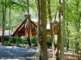 1 White Oak Dr, Califon, NJ 07830