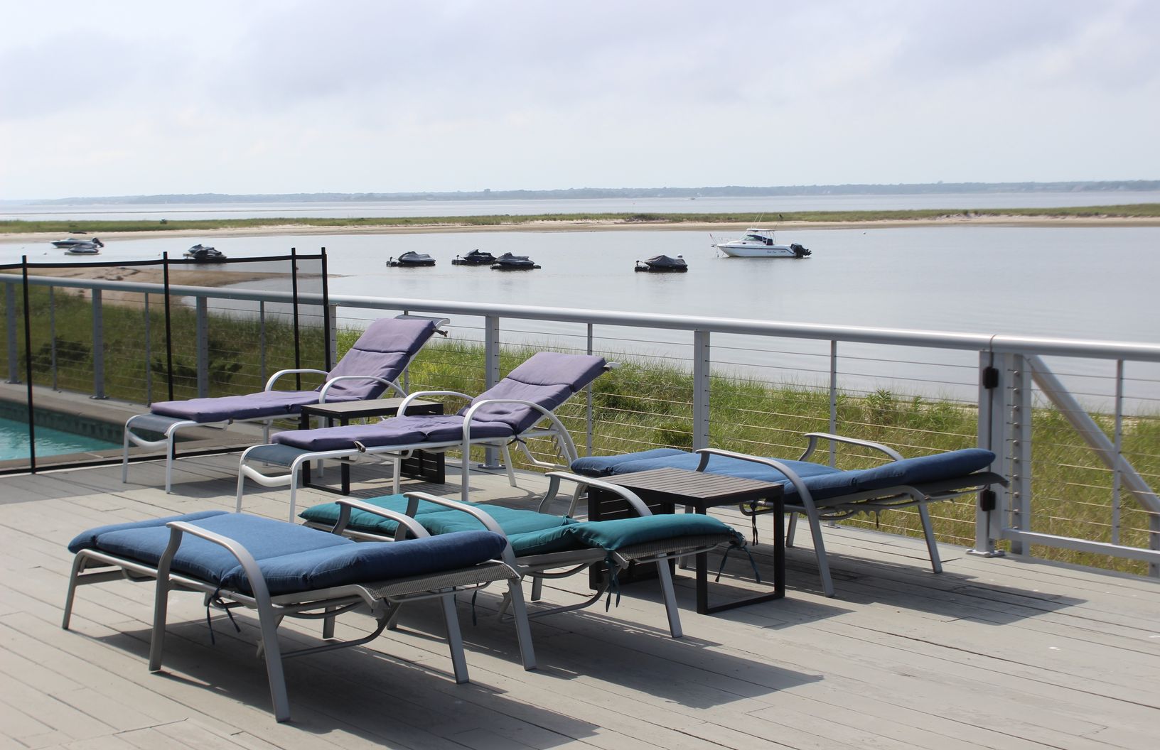  Extensive Decking