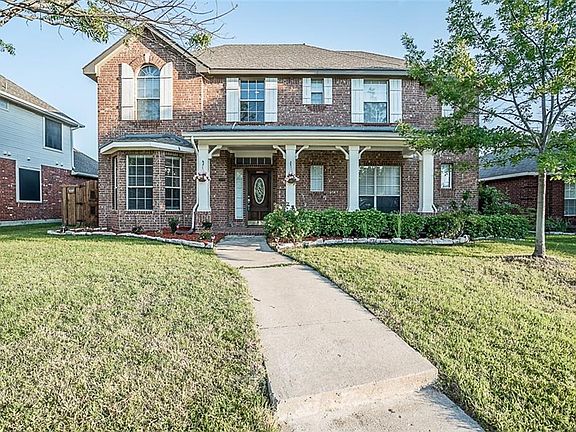 2nd image of 3949 Oakmont Dr
