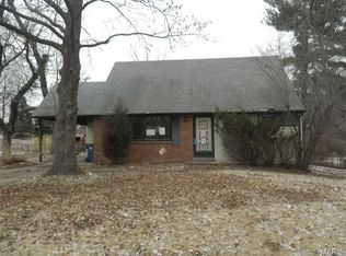 1019 Tulip Ln, Ballwin, MO 63021