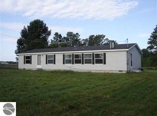 3883 N Putnam Rd, Hale, MI 48739