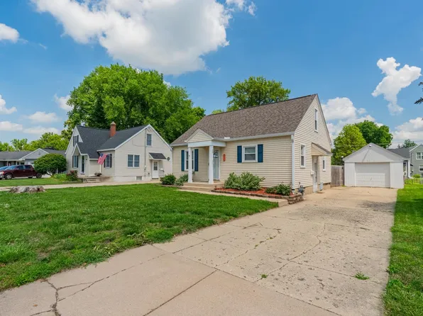 416 S Nelson Ave, Morton, IL 61550