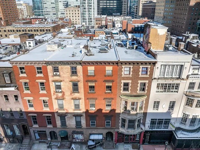 2015 Walnut St #204 — Photo 8