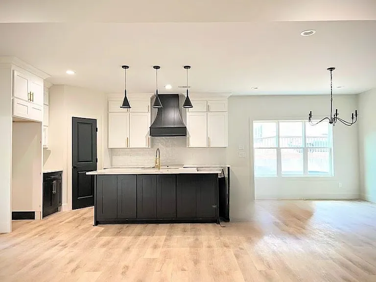 163 Rias Way — Photo 4