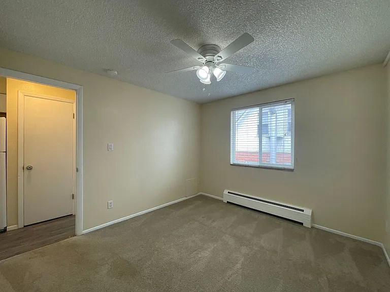 Spartan Court Apartments — Photo 14