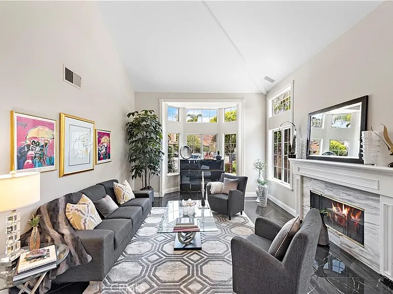 25606 Stratford Pl — Photo 35