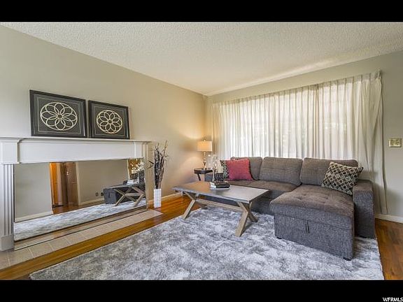 5th image of 2745 E Delsa Dr