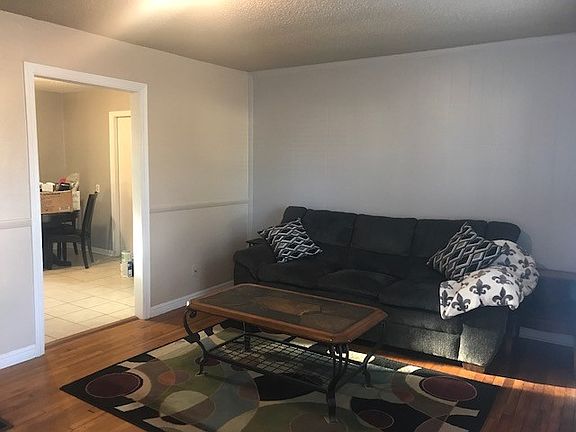 3rd image of 206 S Marshall St