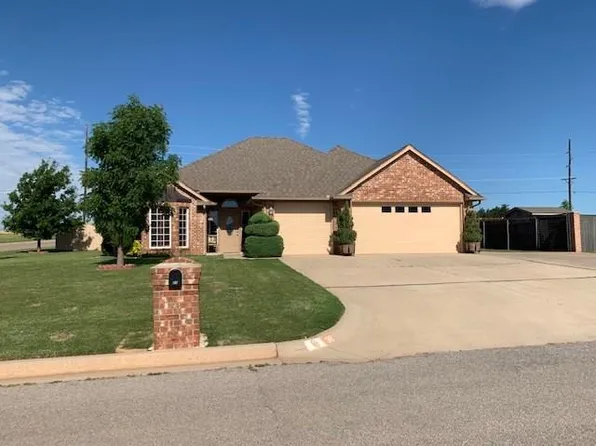 38 Crestwood Ter, Clinton, OK 73601