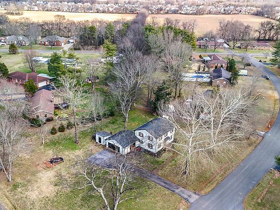 4th image of 4801 Cynthia Ln