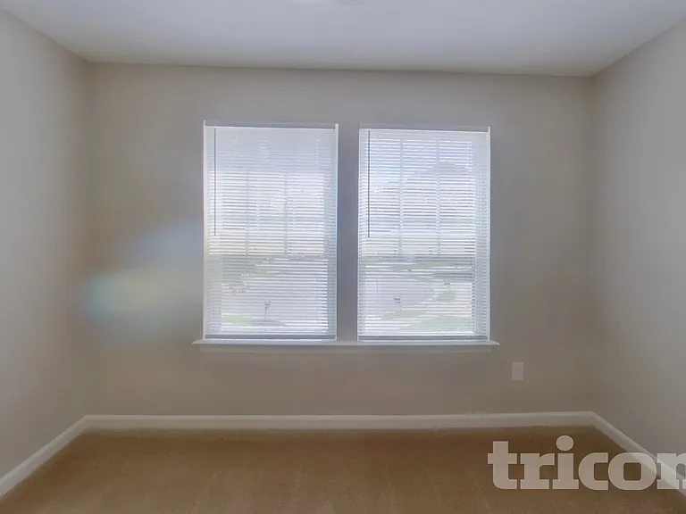501 Sawtooth Oak Dr — Photo 11
