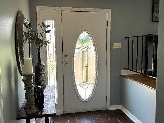 2nd image of 10812 London Dr