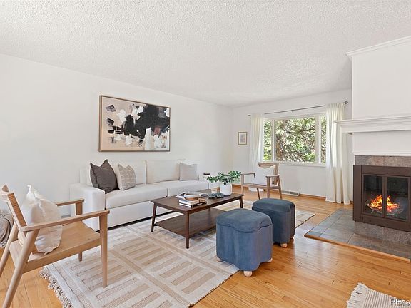 4th image of 951 S Taft Street
