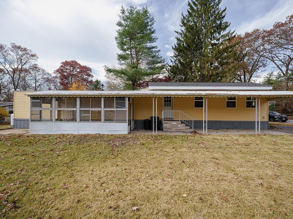 1st image of 8 Conestoga Trl