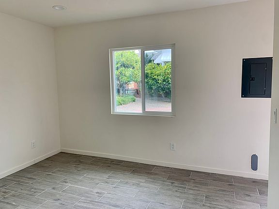 2nd image of 298 Hawthorne St #290