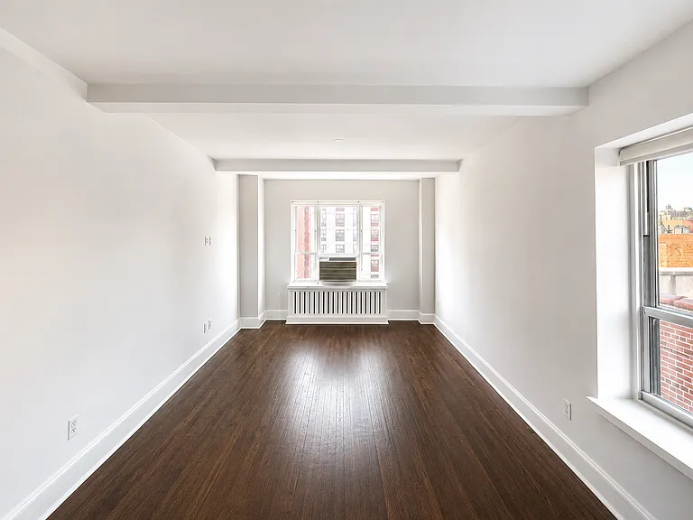 1080 Amsterdam Ave #402 — Photo 4