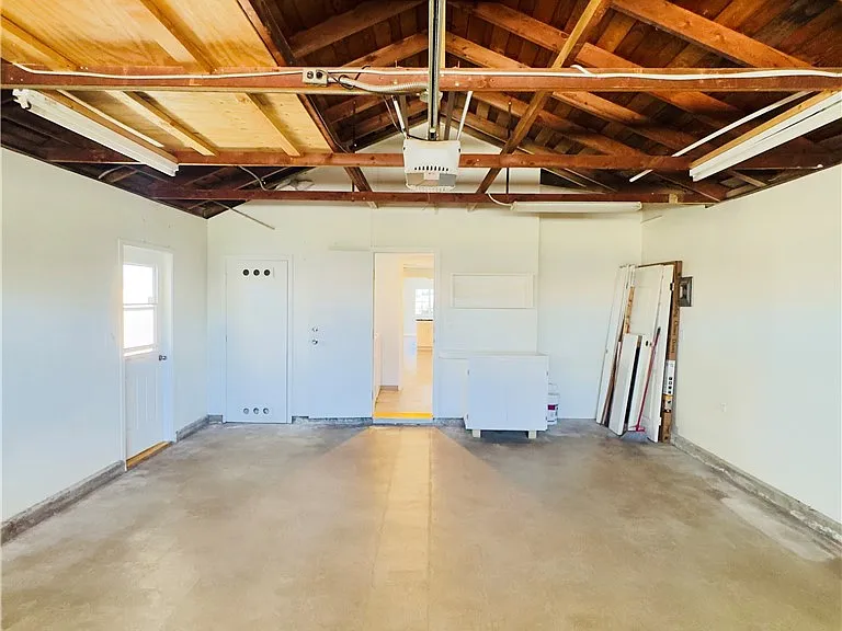2335 E Trenton Ave — Photo 15