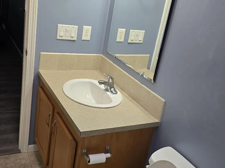 2nd bathroom