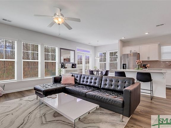 5th image of 37 Pomona Circle