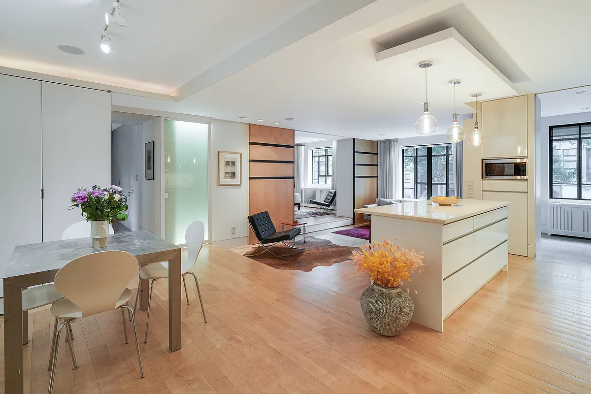 250 West 24th St Unit 1GW  