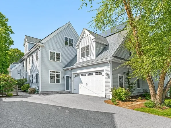 20 Elm St, Winchester, MA 01890