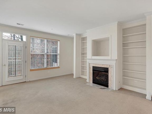 4th image of 2665 Manhattan Pl Unit 2/313