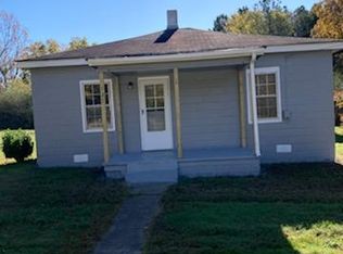 131 Bedford St, South Hill, VA 23970