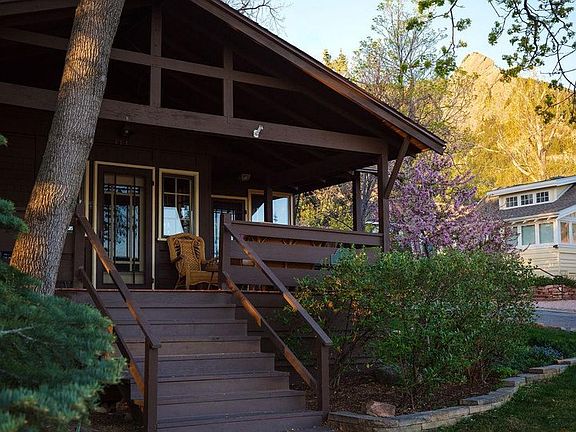 3rd image of 114 Chautauqua Park