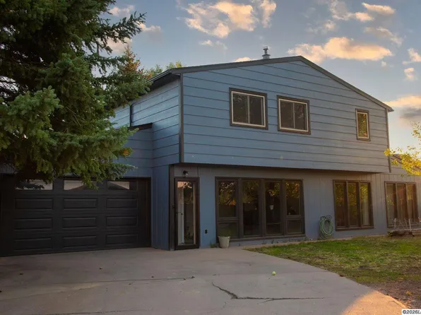 1565 N 23rd St, Laramie, WY 82072