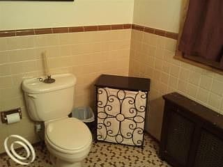 5th image of 22744 Brookdale St
