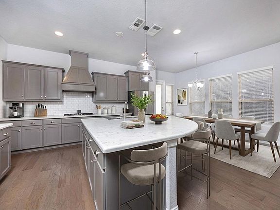 5th image of 12533 Akenside Rd