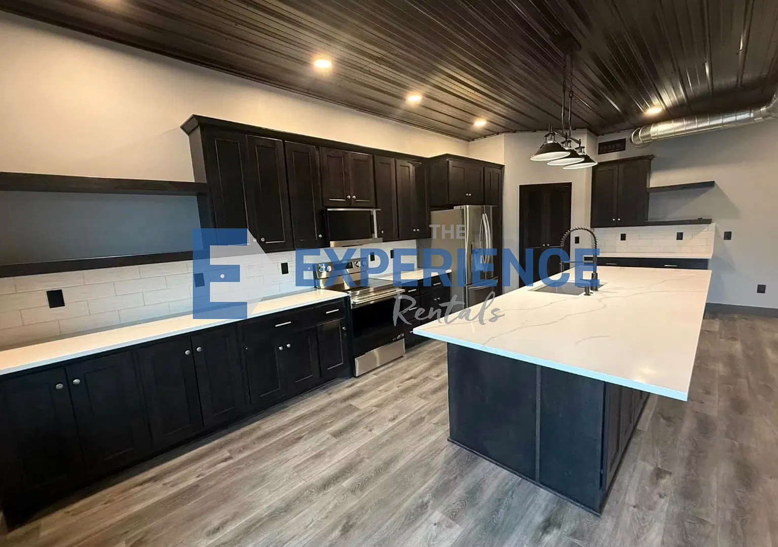 Brand-New 2 Bed, 2.5 Bath Condo in Centerville with Private Deck & Garage! — Photo 3
