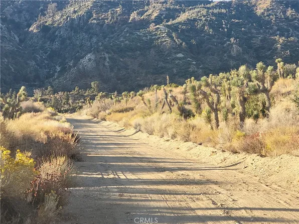 300 E Z12 St, Llano, CA 93544