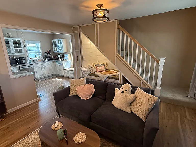 43740 Burtrig Rd — Photo 3