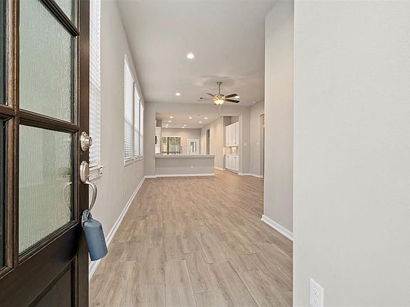 4th image of 119 Lukewood Cir