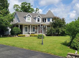 14260 Country View Cir, Columbiana, OH 44408