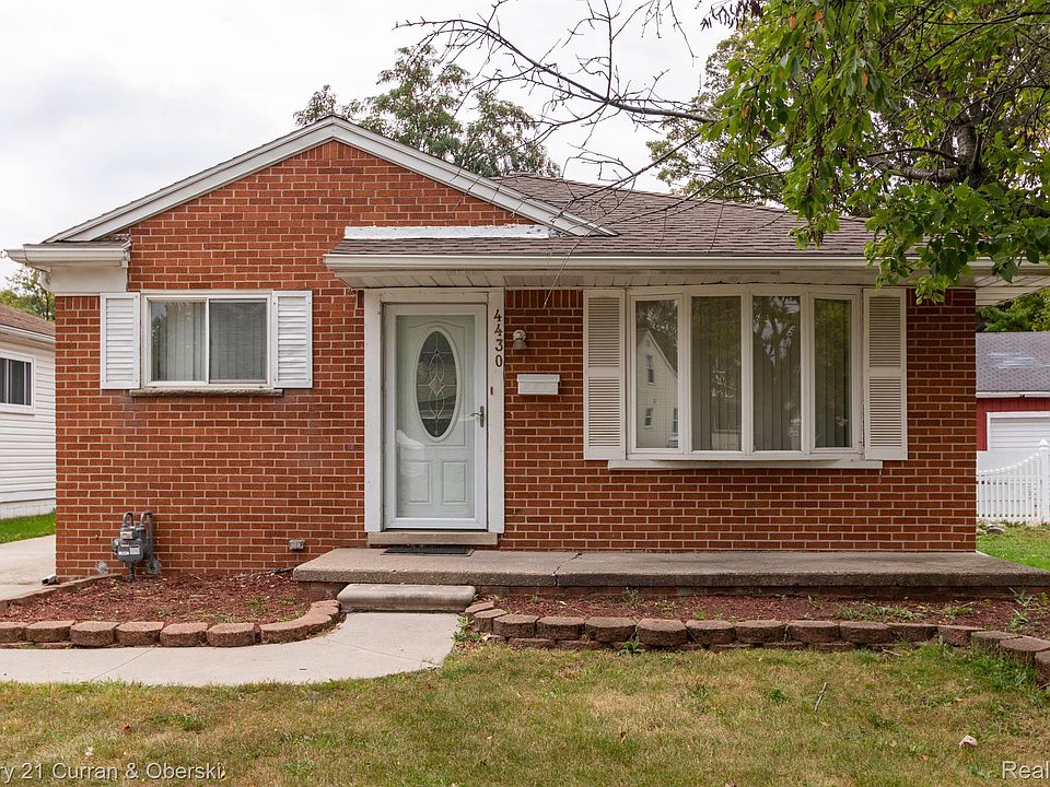 1st image of 4430 Raymond Ave