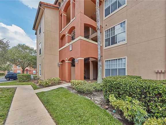 3rd image of 5500 Metrowest Blvd #30